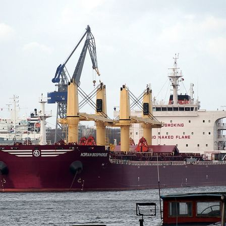 Montrö Boğazlar Sözleşmesi Açıklandı: Boğazlar Hukuku, Deniz Kuvvetleri Sınırlamaları ve Barış Zamanı Geçiş